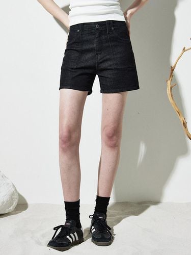 Minit Non Fade Short Pants_Black - MAGOODGAN - Modalova