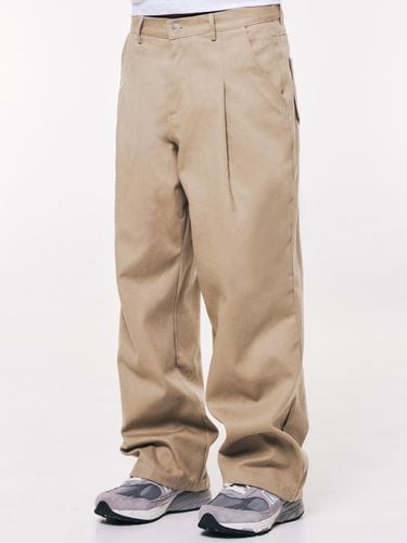 One Tuck Wide Cotton Denim Pants_Beige - THAT`S IT - Modalova