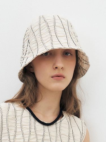 TFR Stitch Cotton Bucket Hat - MOHAN - Modalova