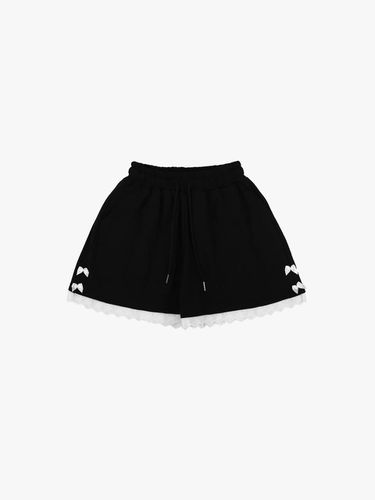 Bouquet Lace Shorts_Black - PINK PINEAPPLE - Modalova