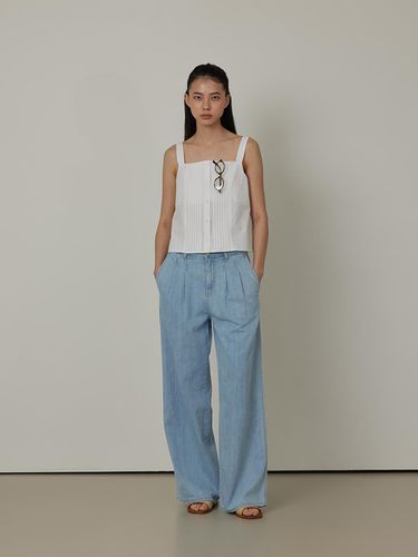 Cool Summer Denim Two-tuck Wide Pants - Q’SRB - Modalova