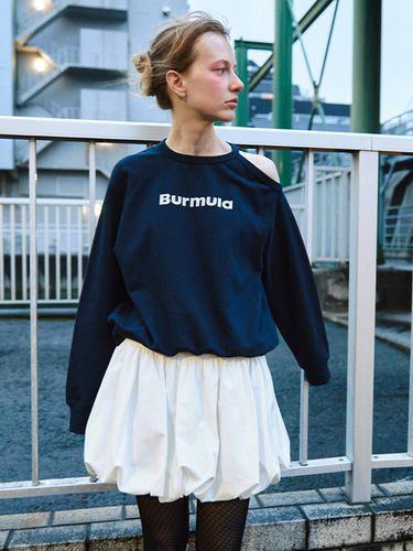 Cutout Shoulder Logo Sweatshirt - Burmula - Modalova