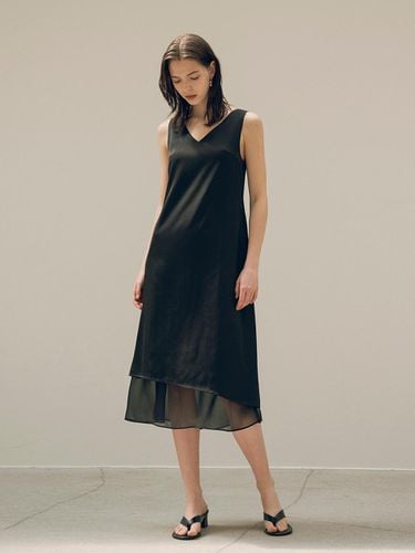 Tiered Slip Dress_Black - Siyazu - Modalova