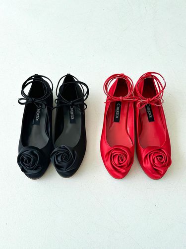 Rose Ballerina Flat Shoes - CHERTOI SEOUL - Modalova