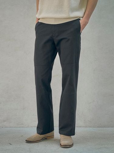 Straight Work Pants_Charcoal Black - HALBKREIS LAYOUT - Modalova