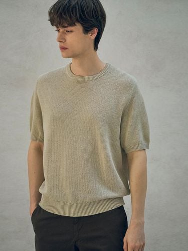 Comfortable Round Knit Top_Beige - HALBKREIS LAYOUT - Modalova