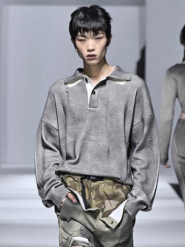 Spray Damage Polo Knit Top_Gray - ULKIN - Modalova