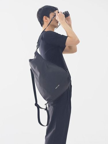 Da Moon Backpack_Black - green stuff - Modalova