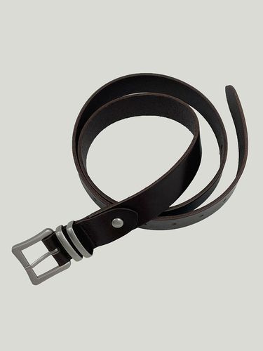 Slim Square Leather Belt _ Brown - EZIO - Modalova