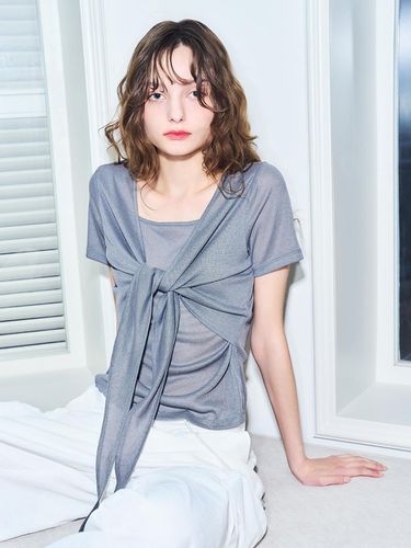 Layered Wrap Half T-shirt_Charcoal - GENERAL IDEA - Modalova