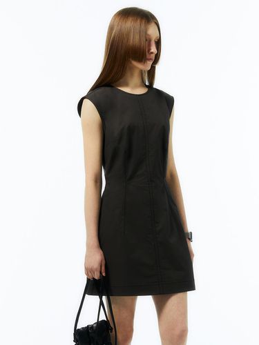 Sleeveless Slim Mini Dress_Charcoal - emkm - Modalova