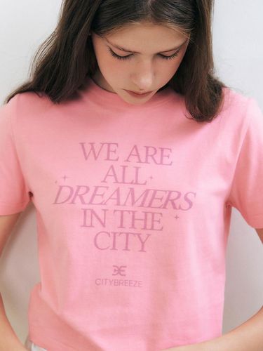 Dreamer Lettering Crop Short Sleeve T-shirt_Pink - CITYBREEZE - Modalova