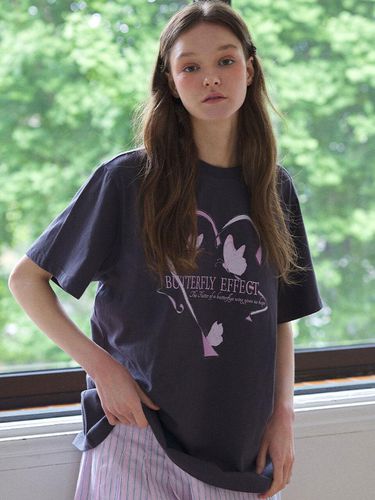 Butterfly Effect Oversized Short Sleeve T-shirt - LETTER FROM MOON - Modalova