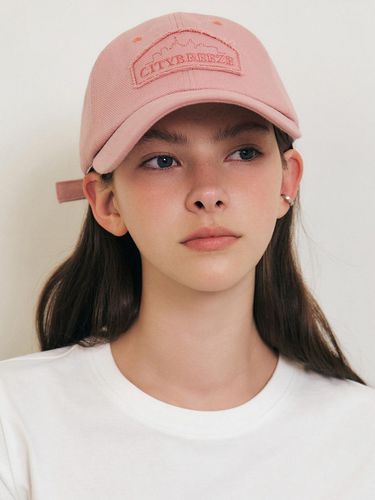 City Graphic Applique Ball Cap_Pink - CITYBREEZE - Modalova