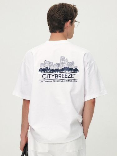 City Graphic T-shirt_White - CITYBREEZE - Modalova