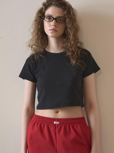 VNMT Crop T-shirt _ Charcoal - VANISHMENT - Modalova