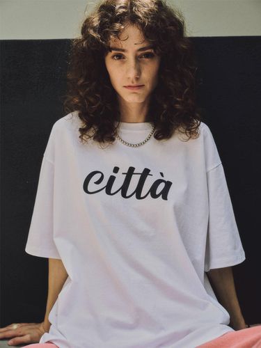 Signature Logo Oversized Fit T-shirt - CITTA - Modalova