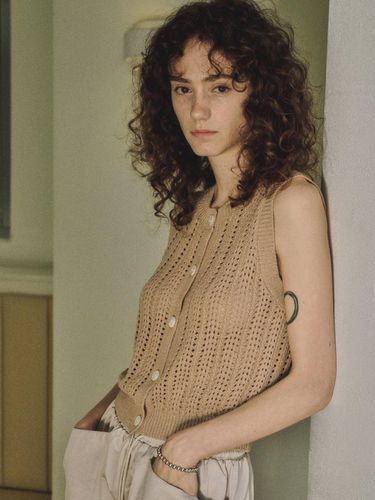 Crochet Knit Vest - Beige - CITTA - Modalova