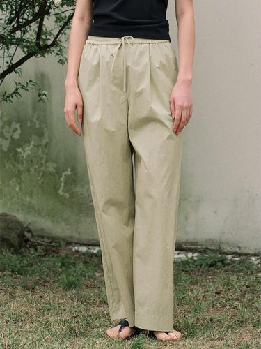 Tuck Banding Wide Pants_Khaki - kuho plus - Modalova