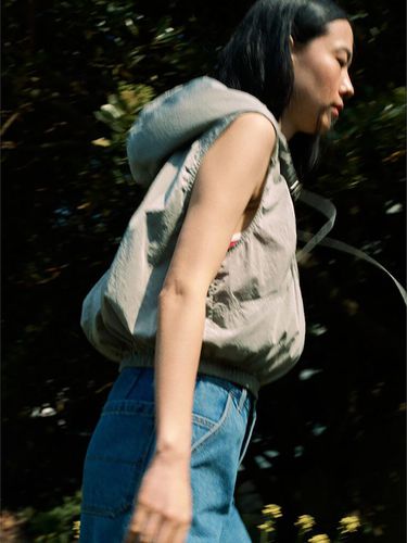 Hooded Zip Up Vest_Light Grey - kuho plus - Modalova