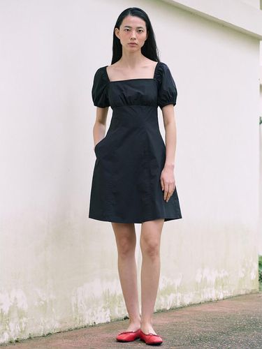 Square Neck Shirring Mini Dress_Black - kuho plus - Modalova