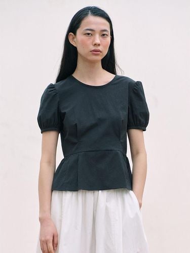 Peplum Blouse_Black - kuho plus - Modalova