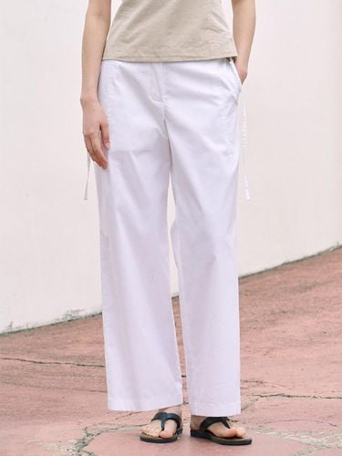 Strap Point Summer Pants (White) - kuho plus - Modalova