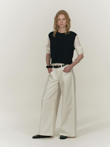 DIAGONAL LINE WIDE JEAN [WHITE] - SALTY PEBBLE - Modalova