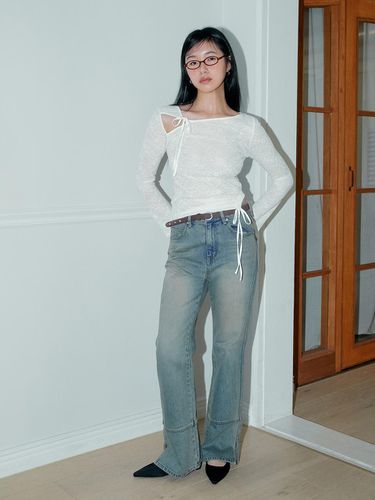 SEMI BOOTCUT DENIM PANTS () - margarin fingers - Modalova