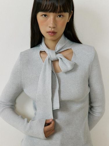 V-neck Muffler Knit (melange gray) - Lucirzu - Modalova