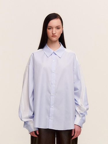 Oversized Color Block Shirt Blue - LIE MEQUE - Modalova