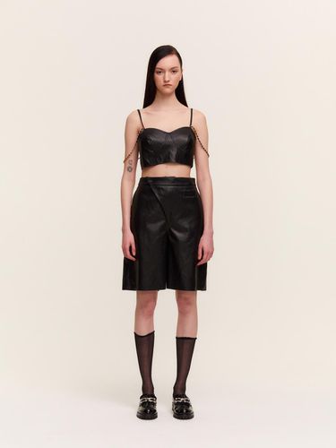 Vegan Leather Bermuda Pants Black - LIE MEQUE - Modalova