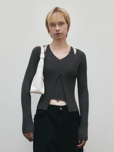 Cut Out Ribbed One Button Cardigan () - Neev - Modalova