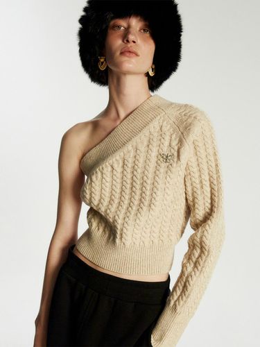 Wing Logo Asymmetric Twisted Knitwear Beige - LIE MEQUE - Modalova