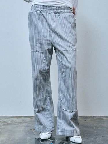 Rivet patch stripe pants Gray - mutual - Modalova