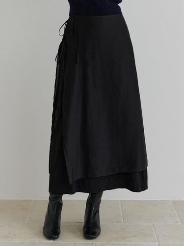 Deary layered skirt (black) - RE_L - Modalova