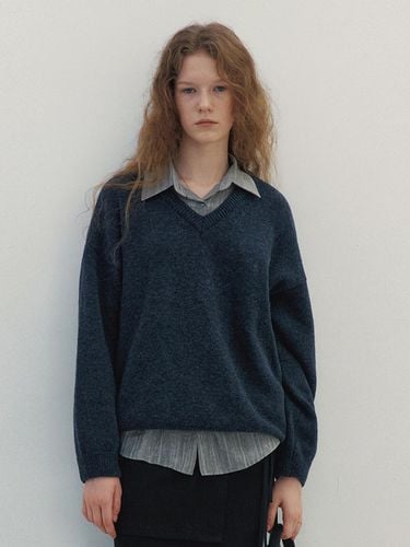 Drop Wool V-neck Pullover (Navy) - Neev - Modalova