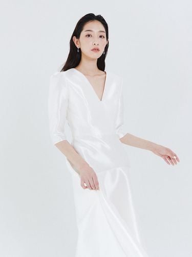 VERA MIKADO LONG SLIP DRESS (White) - FORMYSIS - Modalova