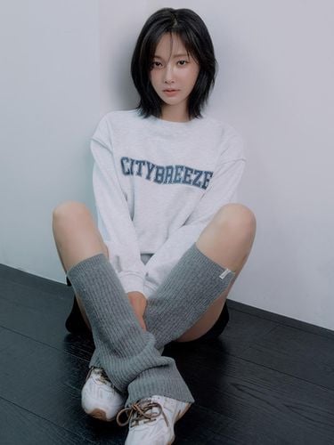 Essential Big Logo Sweatshirt_MELANGE WHITE - CITYBREEZE - Modalova