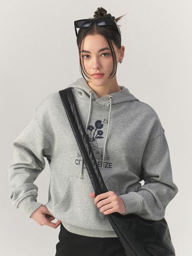 Essential City Flower Hoodie - CITYBREEZE - Modalova