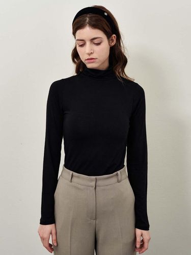 Soft Slim Turtleneck T-shirt_6 Color - PLUNASTUDIO - Modalova