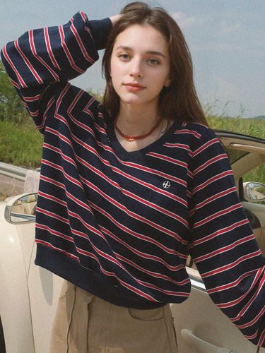 Emblem V-neck Sweatshirt - Navy Stripe - PREMIERE AMOUR - Modalova