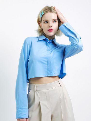 SAC Logo Wrinkle Free Cropped Shirt - SALTANDCHOCOLATE - Modalova