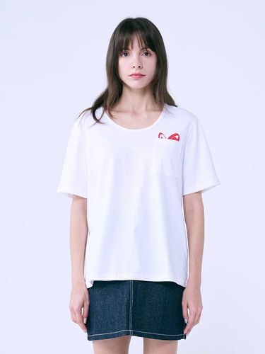 U-neck Heart in Pocket T-Shirt 4W2321001 - SALTANDCHOCOLATE - Modalova