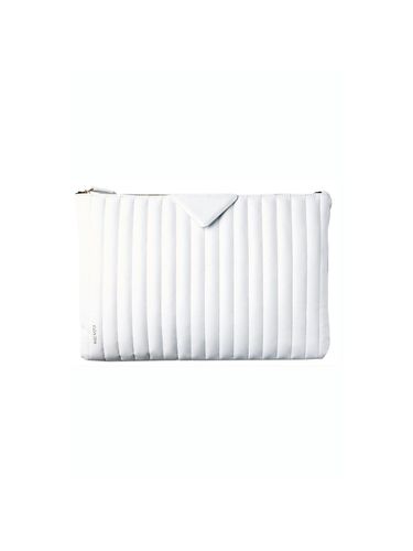 Rose Leather clutch large white - AVECMOTO - Modalova