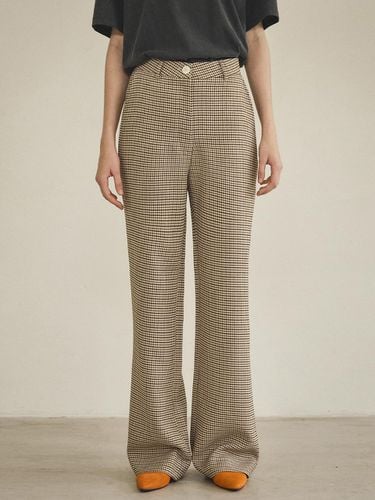 P3209 Hound Check Bootcut Pants_Brown - vanone atelier - Modalova