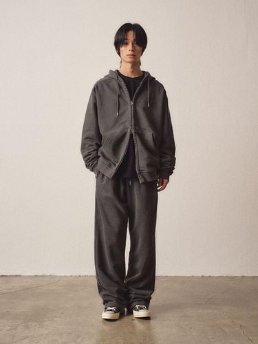 Raven Extension Pants_Charcoal - EZIO - Modalova