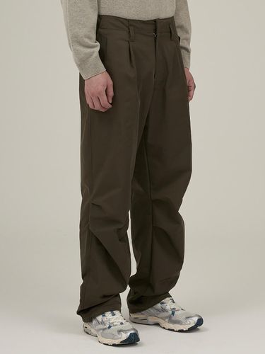 Hidden Parasuit Pants Khaki - FAMILLE - Modalova