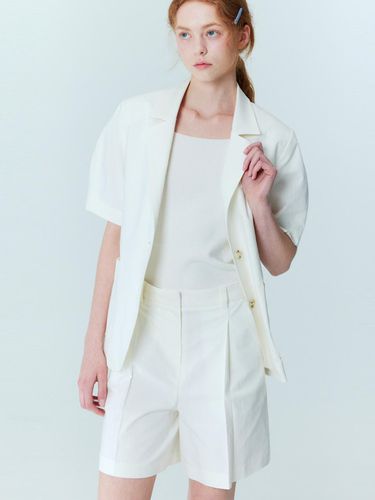 Linen one-tuck Bermuda pants_Ivory - OPENING SUNSHINE - Modalova