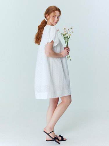 Flower embroidery mini dress_white - OPENING SUNSHINE - Modalova